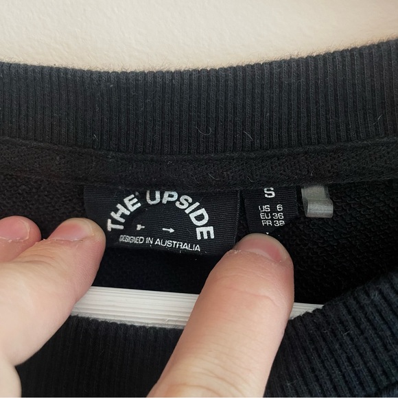 THE UPSIDE Saturn Arrow Sweater - Black Size Small - Picture 4 of 10